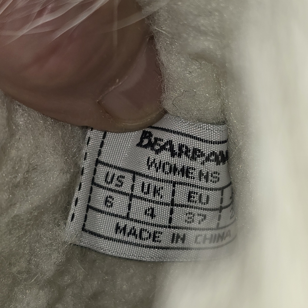 Kola BearPaw Cream Fur Boots size 6 - Picture 8 of 8